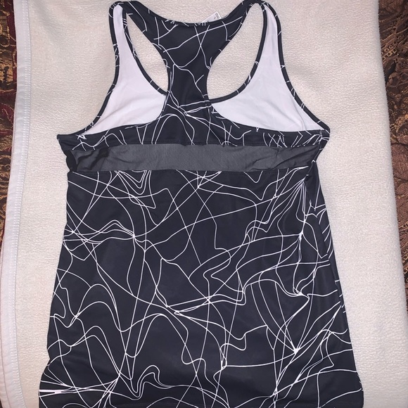 Fabletics Workout Tanktop - Picture 5 of 5